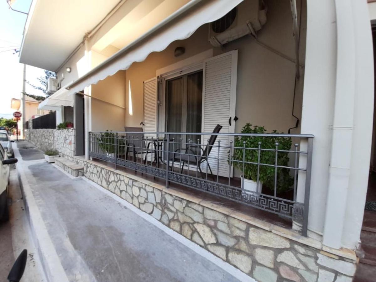 Apartamento Luxury Seafront House Nearby Delphi Kirra Exterior foto