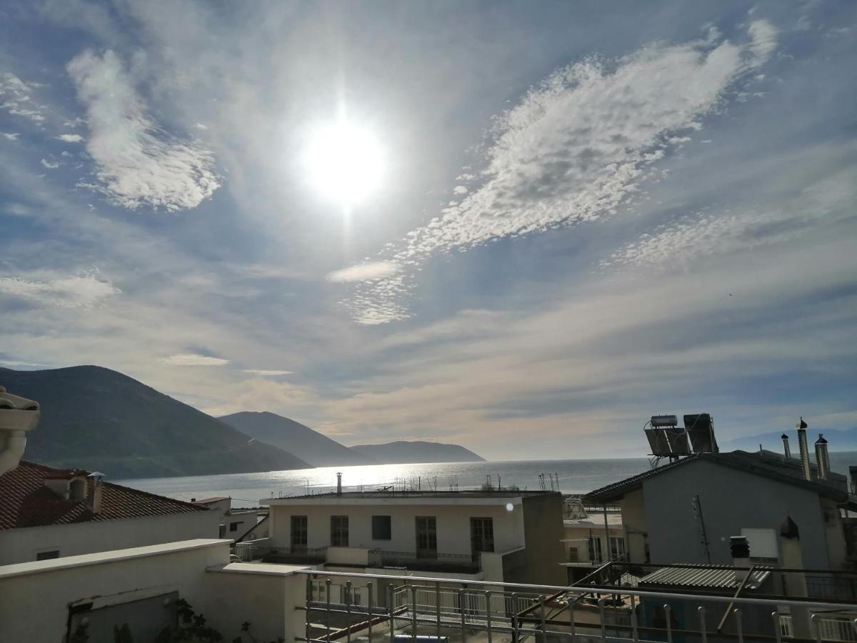 Apartamento Luxury Seafront House Nearby Delphi Kirra Exterior foto