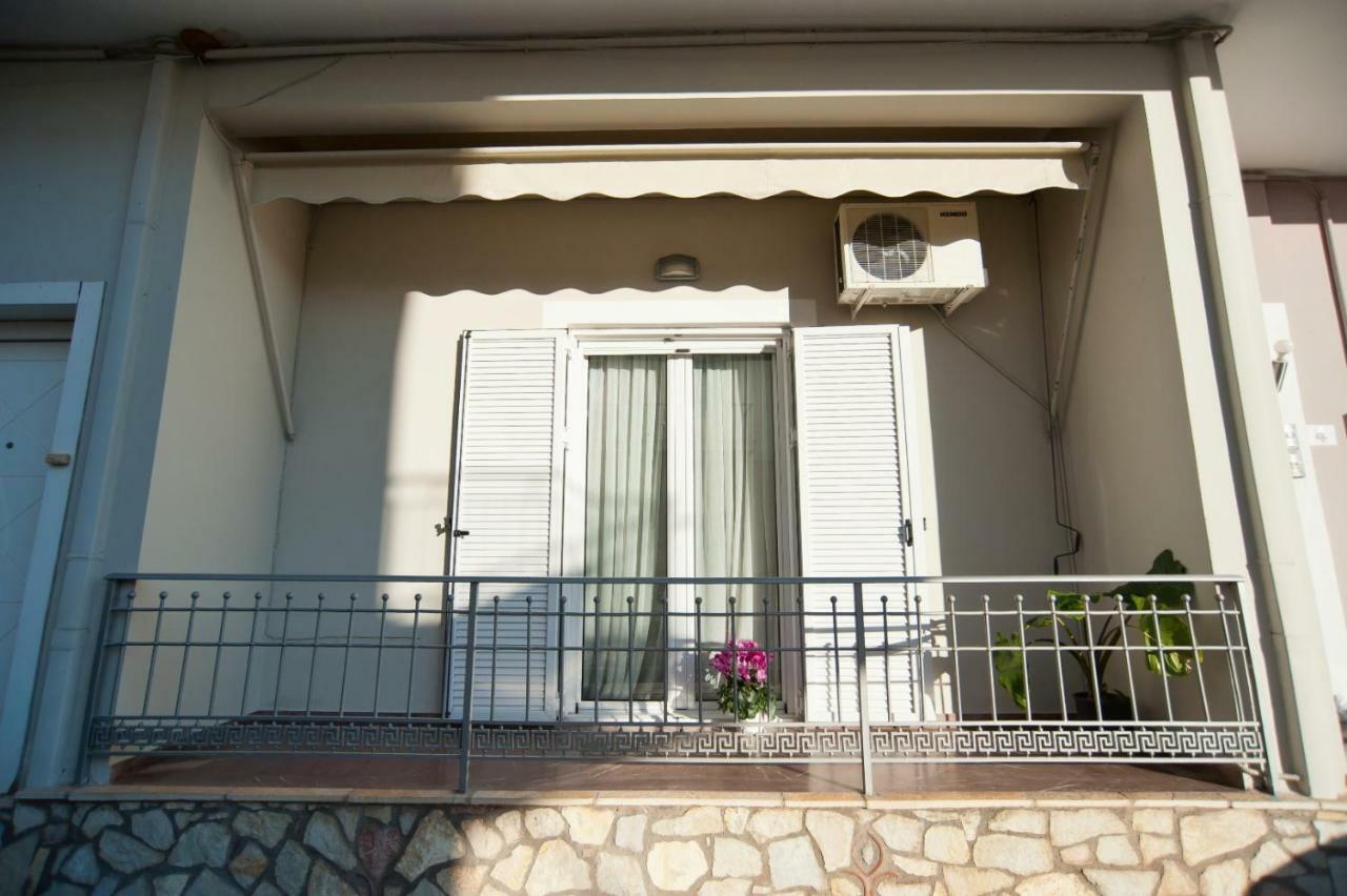 Apartamento Luxury Seafront House Nearby Delphi Kirra Exterior foto
